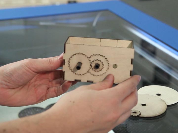 constructable-interactive-lasercutting